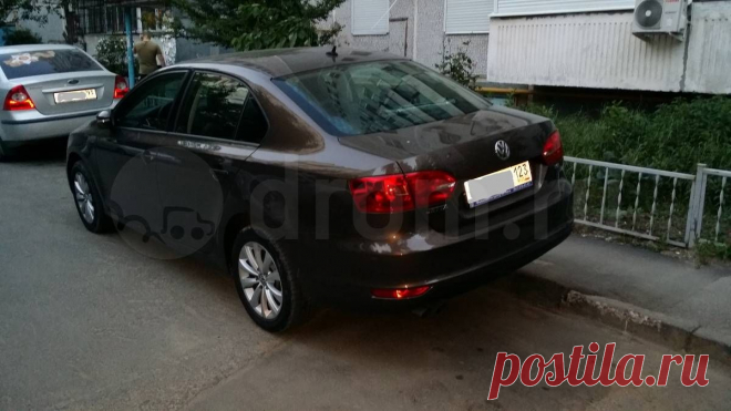 Купить Volkswagen Jetta 2013 г. в Краснодаре, сигнализация с автозапуском и обратной связью, 1.4 литра, коричневый, с пробегом, АКПП, бензин