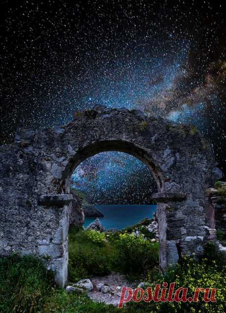 coiour-my-world:
“Stargate ~ Juan I. Cuadrado
”
