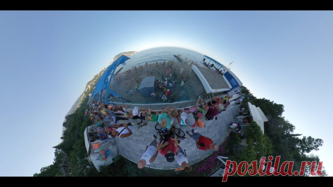 #Гурзуф - Вчерашний праздник красок... Еженедельное #Холли=)
Внимание мышкой крутите видео снято по кругу 360!