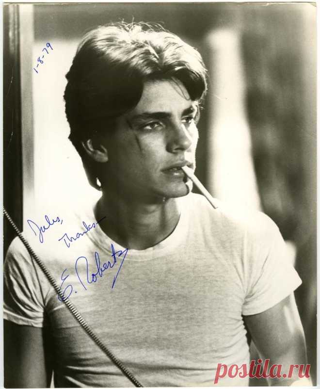 Эрик Робертс