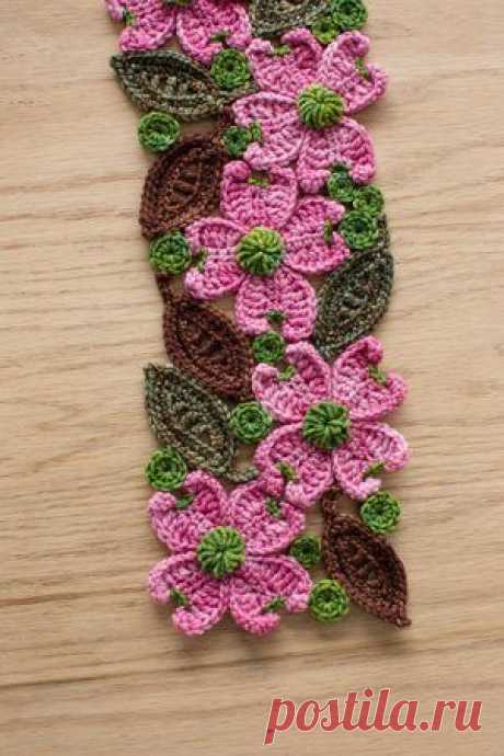 Dogwood Scarf Crochet-along - Interweave