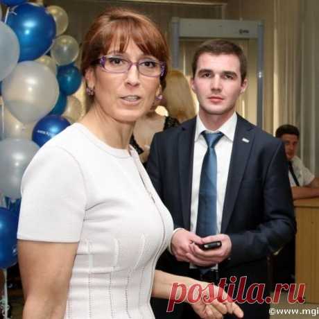 👪 Информационный сайт жителей дома на Ефремова, 19
💝 Сделаем жизнь максимально комфортной для каждого
📝 Новость: Требование жильцов с призывом аффилированных лиц