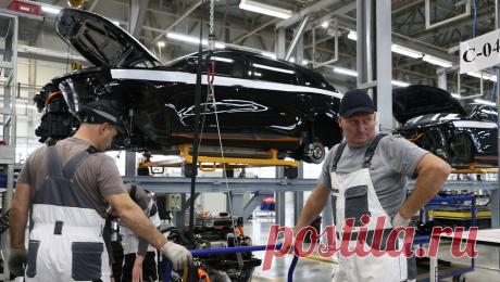 Россиян к 2035 году пересадят на отечественные автомобили. Через 10 лет на российском рынке должно остаться не более 20% новых импортных автомобилей, ожидает Минпромторг. Такие же цели ставились в концепции развития российского автопрома до 2020 года, по которой иностранные концерны вели промышленную сборку автомобилей в России, получая преференции от государства, но в 2022 году в одночасье свернули свою деятельность. Такого показателя можно добиться в том числе заградительными мерами, но к…