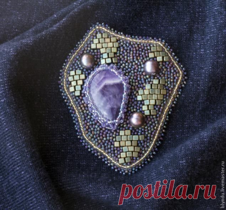 МК вышитая брошь &quot;Royal&quot; с аметистом и жемчугом - Ярмарка Мастеров - ручная работа, handmade