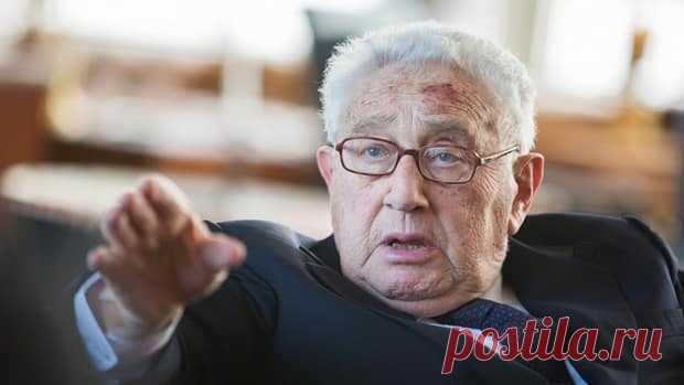 Андрей Фурсов - Демонтаж капитализма и конец Библейского проекта. Мир изменяется и мы вместе с историком Андреем Фурсовым рассмотрим главные признаки мирового системного кризиса и осуществляемый мировой элитой демонтаж капитализма. Но, сначала определимся, что под этим подразумевается, так как некоторые считают, что капитализм это своеволие и всевластие капитала и все! И это очень упрощенная точка зрения. На самом деле капитализм