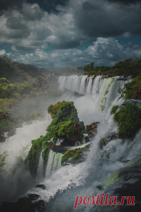 earthunboxed:
“Iguazú Falls, Argentina
”