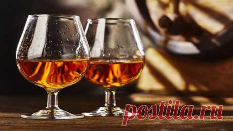 Россиянам рассказали, какие дозы алкоголя приводят к поражению органов. Алкоголь в дозах, превышающих 40 мл в пересчете на чистый спирт, а это 100–150 мл крепкого напитка, 350 мл вина или 500 мл пива, может привести к поражению множества органов. Об этом в беседе с РИАМО предупредил врач-гастроэнтеролог ...