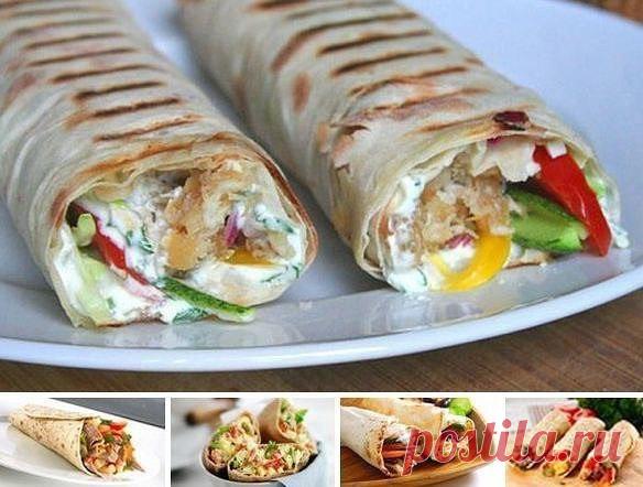 10 низкокалорийных начинок для шаурмы 

1. Адыгейский сыр, корейская морковь, сметана, зелень

2. Творог, зелень, пара зубчиков чеснока, несколько ложек йогурта

3. Жареные шампиньоны, зелень, плавленный сыр, маринованные огурцы

4. Вареная грудка, пара зубчиков чеснока, вареное яйцо, тертый сыр, зелень, йогурт

5. Бурый рис, яйцо, натуральный йогурт с зеленью

6. Куриная ветчина, твердый нежирный сыр, свежий огурец, зубчик чеснока, йогурт

7. Тертые огурец и морковь, кусо...