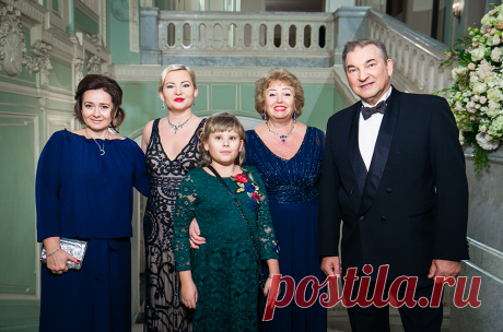 Бал Tatler 2017: дочь Навки, внучки Бродского и Кшесинской и другие дебютантки представлены свету, HELLO! Russia