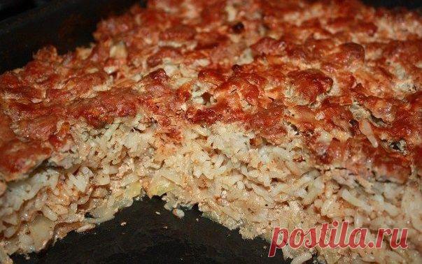 Капустная запеканка с фаршем и рисом