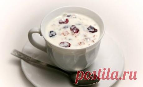 Кефир с черносливом, овсянкой и льняным маслом для похудения