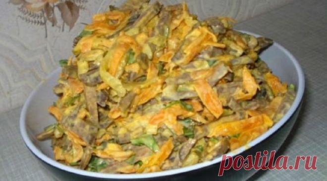 Этот печеночный салат с морковью любят все, без исключения!