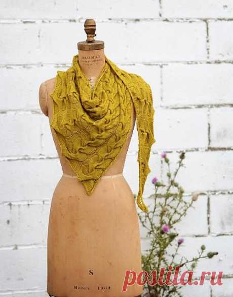 Шарф-платок.