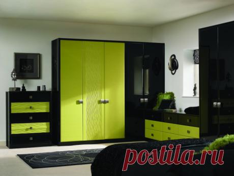 9 актуальных оттенков для темной комнаты, которые визуально добавят света и расширят пространство