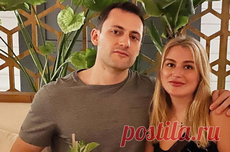 Софья Абрамович, дочь Романа Абрамовича  со своим женихом