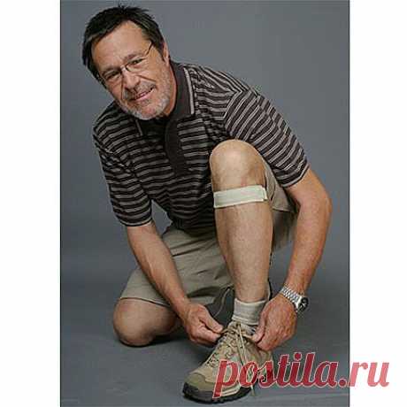 Магнитный наколенник Доктора Ливайна KNEE STRAP 
Проблемы с коленями мешают вам наслаждаться жизнью? Предлагаем вам решить их без хирургического вмешательства!
Наколенник создает магнитное поле, которое усиливает кровообращение в области воспаления, в результате чего боль и усталость снимаются гораздо быстрее.Наколенник может использоваться как для снятия острой боли, так и для профилактики болезни суставов.
Магнитный наколенник необходимо помещать на ноге или руке непосредственно под суставо