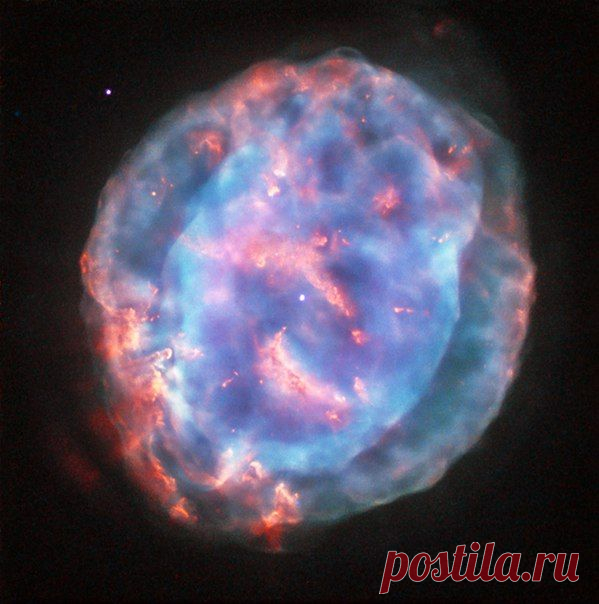 Хаббл поймал планетарную туманность NGC 6818 / Интересный космос