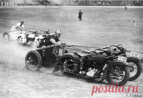 Мотоциклетные колесницы - 1936 год Австралия.