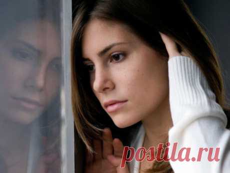 5 эмоций, которые вызывают болезни Иногда даже опытным врачам не удается установить истинную причину болезни. На протяжении долгого времени человек может жаловаться на проблемы со здоровьем, несмотря на то, что исследования не свидетельствуют об отклонениях. В этом случае причина недуга может скрываться в эмоциях, которые вы испытываете постоянно.