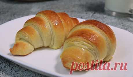 Воздушные, вкусные, домашние круассаны. Готовлю из "ночного" теста без утомительного раскатывания и складывания | Как Вкусно! С Ириной Юхновец | Яндекс Дзен