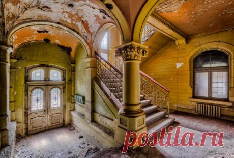 Былое глазами фотографа - запись пользователя Octyabrina66 (Лилия Перепёлкина) в сообществе Болталка в категории Разговоры на любые темы Одинокое пианино
 
 	
 
 Былая роскошь
 
 	
 
 Берегите книги
 
 	
 
 Вам и не снилось
 
 	
 
 Бальный зал
 
 	
 
 Эффектная лепнина
 
 	
 
 Посетитель
 
 	
 
 Последний отблеск
 
 	
 
 Путь
 
 	
 
 На развилке
 
 	
 
 Шахта лифта
 
 	
 
 Крыша идет