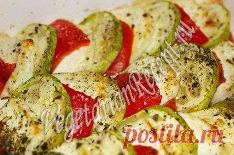 Запеченные в духовке кабачки с сыром и перцем | Вегетарианские рецепты «Приготовим с любовью!»