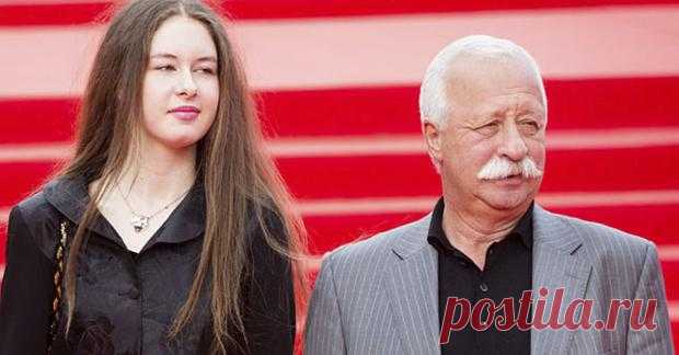 Косплей от дочери Леонида Якубовича: самые необычные образы 21-летней Варвары