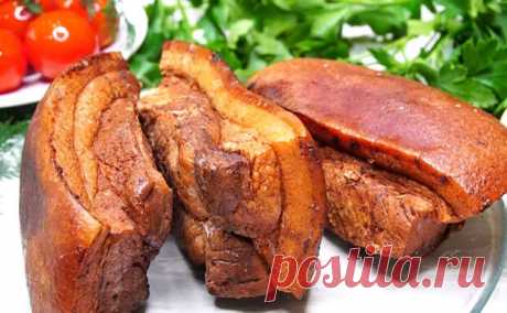 Взяли самое простое сало и готовим в духовке словно мясо. Вкуснее стейка и дешевле сосисок - Steak Lovers - 6 мая - 43558132220 - Медиаплатформа МирТесен Самое простое сало не стоит солить, его вкуснее приготовить в духовке словно настоящее мясо. Если добавить нужных приправ и запечь в бумаге, получится одновременно и вкуснее стейка, и дешевле сосисок. Ингредиенты: на полтора килограмма сала (возьмите с обильной мясной прослойкой) нам понадобится по - 6 мая - 43558132220 -...