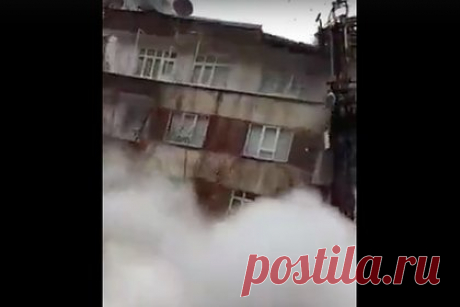 Многоэтажный дом обрушился в прямом эфире во время землетрясения в Турции. Момент обрушения многоэтажного дома в результате землетрясения в Турции попал в прямой эфир местного телеканала. На одном из турецких каналов велась прямая трансляция из города Диярбакыр, который пострадал от подземных толчков утром в понедельник, 6 февраля. В эфире демонстрировалась работа спасателей.