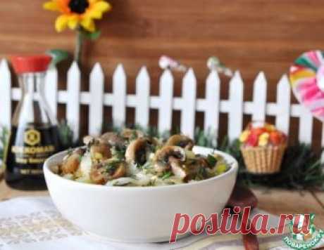 Салат "Деревенский" с маринованными шампиньонами – кулинарный рецепт