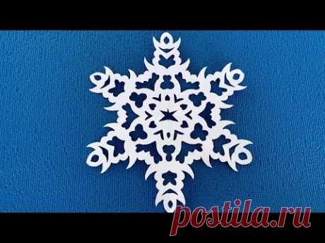 Как вырезать снежинки из бумаги. Красивые бумажные снежинки