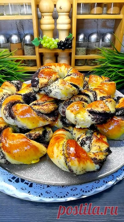 Булочки с маком невероятно вкусные и воздушные, такие булочки делала моя бабушка🥰Буду рада вашим комментариям и отзывам ♥️Опара:🌺 150 мл тёплое молоко 🌺 7...