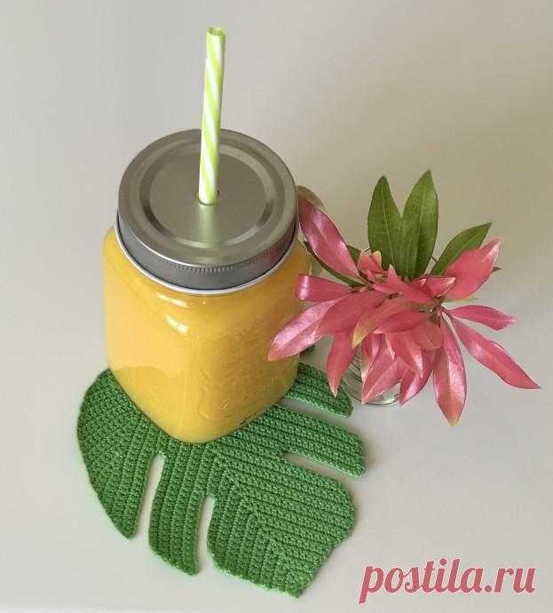 Сервировочная салфетка " Листочек монстеры ".