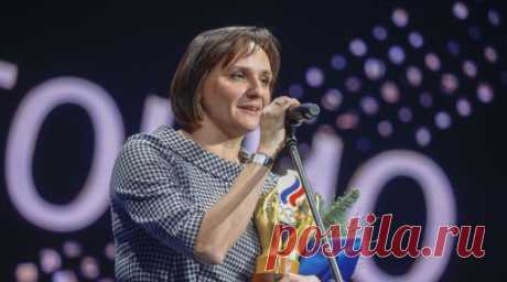 Брусникина заявила, что синхронистки не подавали заявки на нейтральный статус. Президент Федерации синхронного плавания России Ольга Брусникина заявила, что никто из российских синхронисток не подавал заявки в Международную федерацию водных видов спорта (World Aquatics) на получение нейтрального статуса. Читать далее