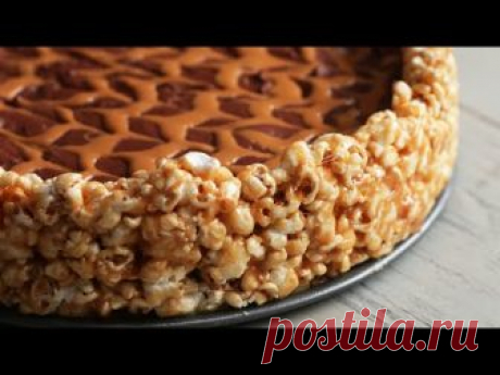 ШОКОЛАДОВ ПАЙ С ПУКАНКИ И ФЪСТЪЧЕНО МАСЛО
