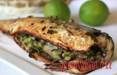 Скумбрия, запеченная с зеленью и лимоном на Новый год. Вкусно