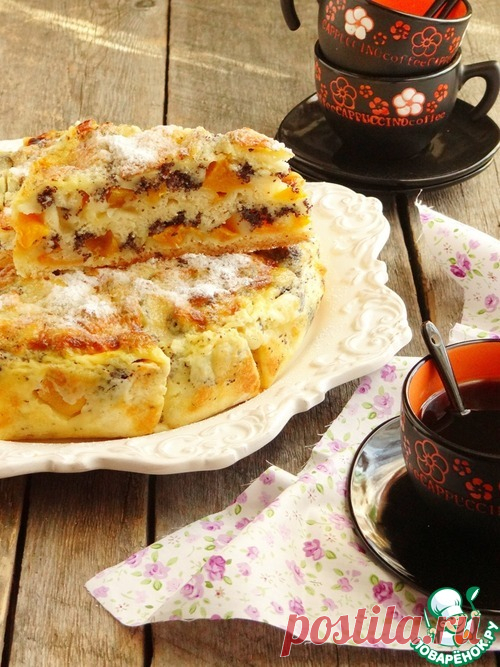 Манный пирог с персиками и маком.