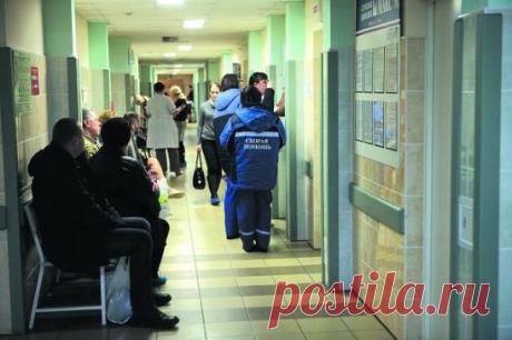 Вот он, родимый Приемный покой..
Туча народа (болеющих - мало)
Доктор, которого все зае..ло
Бабушки с ДЭПом, толпа алкашни
Люди, которые «просто зашли»
Битые морды (лицо - холодец)
В общем, стандартный рабочий пиз..ц
Мы продолжаем экскурсию снова:
«Скорая» тащит в приемный больного
Двадцать диагнозов – все, как всегда…
Мы начинаем ЧТО? ГДЕ? КОГДА?
А вот перевозкой привезен больной
Мнет он бумажку в ладонь шириной
Может быть, надо ему в туалет?
Что за наивность!? Конечно же, нет!
Для дежуранта