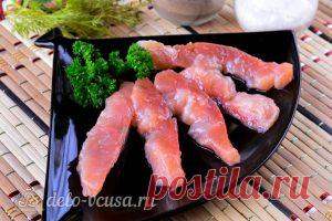 Соленая горбуша с маслом под семгу, рецепт с фото