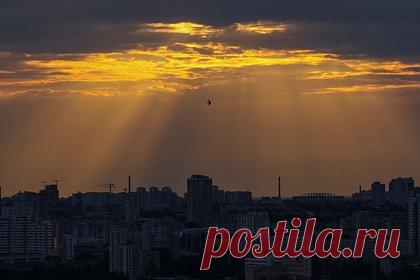 На Украине захотели дерусифицировать свыше тысячи названий населенных пунктов. Национальная комиссия Украины по стандартам государственного языка рекомендовала переименовать свыше тысячи топонимов в рамках продолжающейся политики дерусификации республики. Отмечается, что для составления соответствующего перечня нацкомиссия создала рабочую группу из специалистов в области филологии и истории.