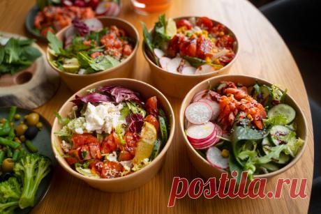 Простые салаты на каждый день: бюджетно, разнообразно и очень вкусно | Покулинарим | Дзен