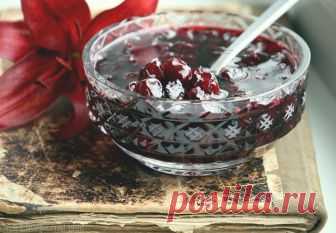 СИЛТ — ШВЕДСКОЕ ВАРЕНЬЕ: УДИВИТЕЛЬНЫЙ И ПРОСТОЙ РЕЦЕПТ! Удивительный рецепт, просто непревзойденный по простоте. При этом ягоды не развариваются, а великолепно сохраняют форму, цвет и аромат.

Его технология приготовления позволяет сохранить витамины, цвет ягод, и придает желирующую текстуру.

Силт можно готовить из любых ягод: малина, клюква, брусни