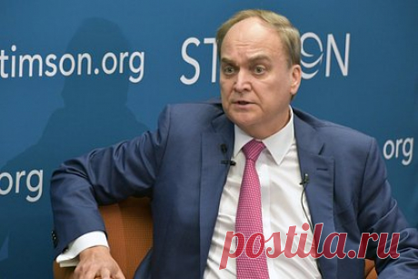 Посол РФ заявил о стремлении НАТО сосредоточить больше войск вблизи России. Посол России в США Анатолий Антонов заявил, что саммит НАТО в Литве показал нацеленность Североатлантического альянса на сосредоточение войск на рубежах России. Как уточнил дипломат, мероприятие в Вильнюсе доказывает, что западные государства хотят стянуть еще больше войск к границам России.