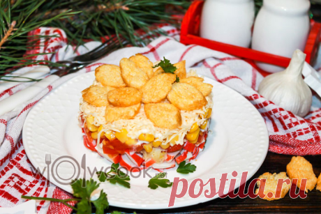 Салат "Коррида" с крабовыми палочками и сухариками