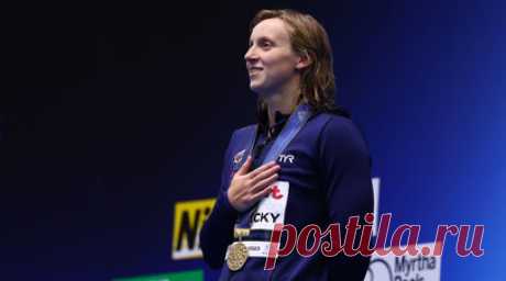 Ледеки улучшила рекорд Фелпса по победам на чемпионатах мира по водным видам спорта. Американка Кэти Ледеки продолжает добиваться новых громких достижений в плавании. Читать далее