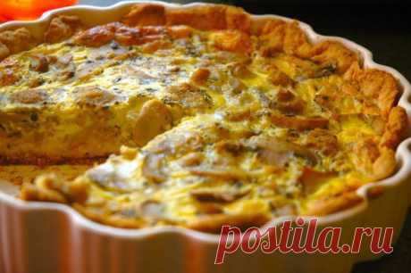 Киш с кукурузой и помидорами