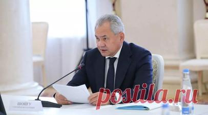 Шойгу посетил Пхеньян и встретился с Ким Чен Ыном. Секретарь Совбеза России Сергей Шойгу посетил Пхеньян и встретился с лидером КНДР Ким Чен Ыном. Читать далее