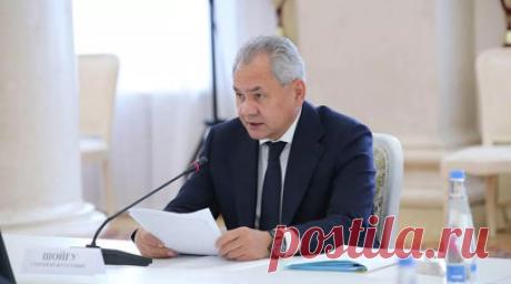 Шойгу посетил Пхеньян и встретился с Ким Чен Ыном. Секретарь Совбеза России Сергей Шойгу посетил Пхеньян и встретился с лидером КНДР Ким Чен Ыном. Читать далее