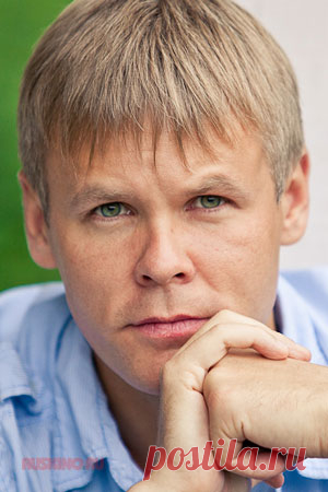 Илья Соколовский, актер: биография, роли, фильмы, фото, награды и отзывы на RUSKINO.RU