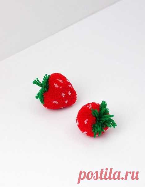 Фруктовые помпончики / Необычные поделки